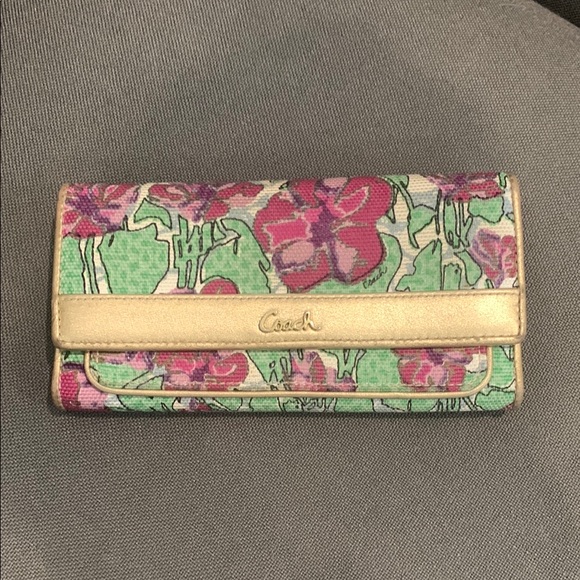 Coach Pink and Gold Wallet with Floral Design - Picture 1 of 6